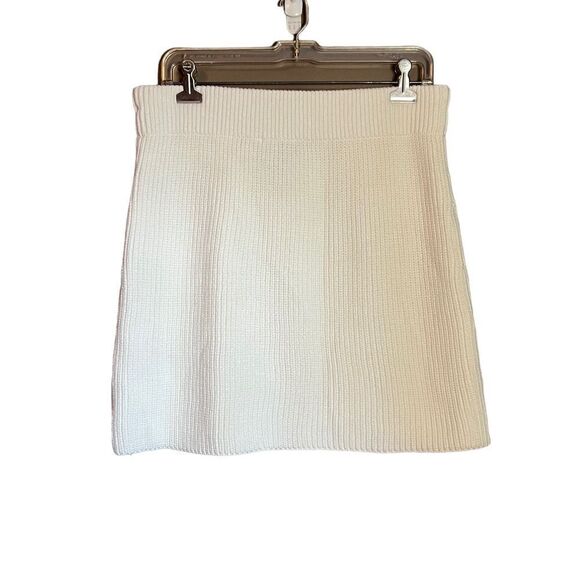NWT! Zara white knitted mini skirt. Size large - Picture 6 of 9